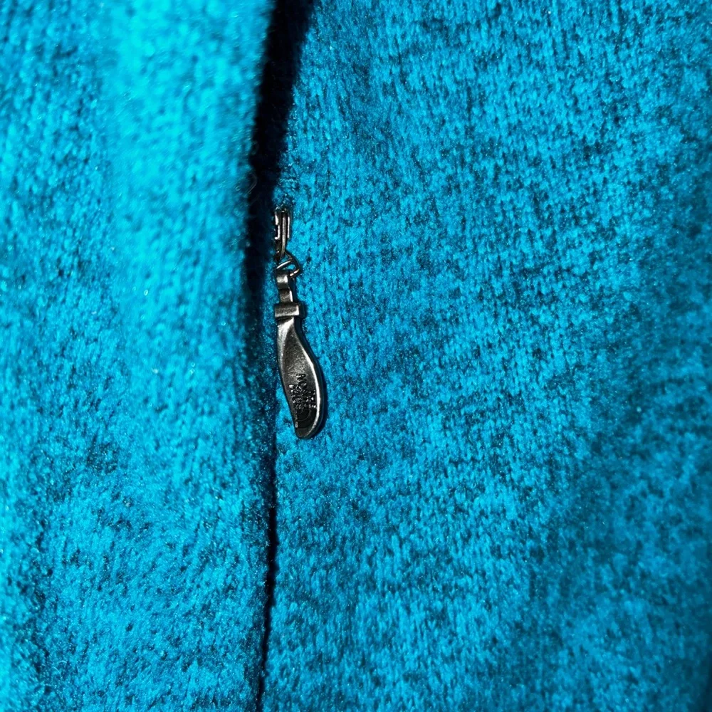 The North Face Teal Blue Pullover Hoodie - Picture 3 of 11